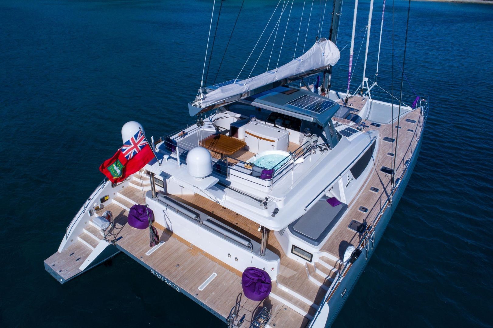 Location voile NAMASTE Santarelli Marine Location et vente de bateaux
