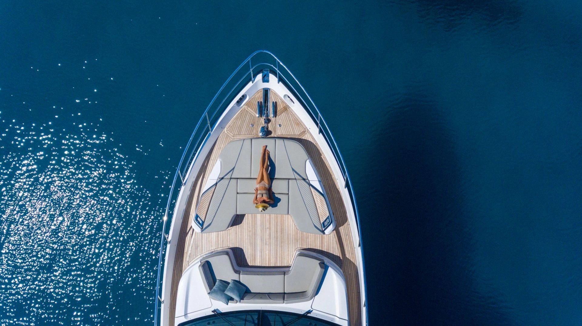 Location de bateau de luxe en Corse - Princess S78